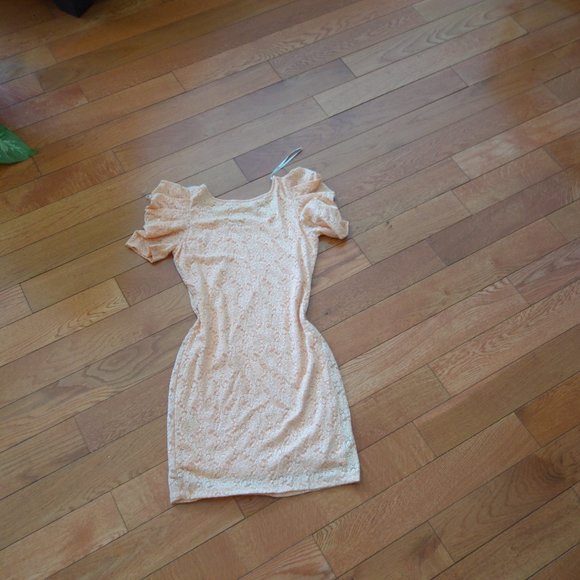 Forever 21 XXI Peach Lace Overlay Cinderella Elegant Cocktail Dress Size Small - Picture 10 of 16